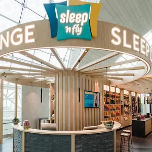 Hotel cápsula Sleep 'n Fly Sleep Lounge, B-gates Terminal 3 - Transit Only, Dubái